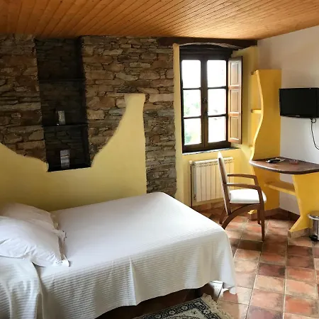 Hotell Y Penarronda Playa Castropol
